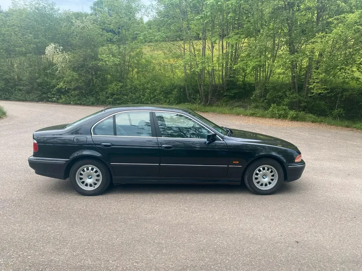 Gebraucht BMW 520 150 PS (110 kW) 1997 Schwarz Limousine