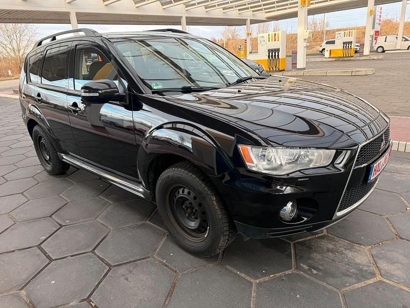Schwarz Gebraucht 2013 Mitsubishi Outlander SUV | 5.499 € (Guter Preis) - Bild 1/4