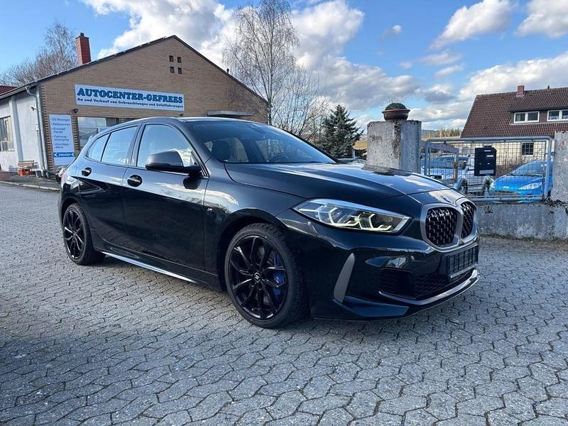 Gebraucht BMW M135 Performance 306 PS (225 kW) 2023 Schwarz Kleinwagen