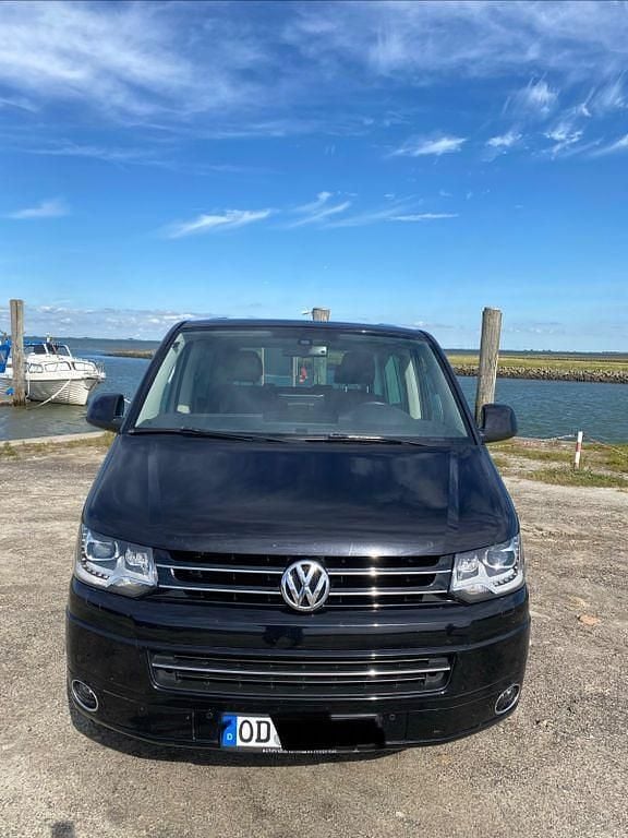 Schwarz Gebraucht 2015 VW Multivan Highline Van | 22.500 € (Superpreis) - Bild 1/4