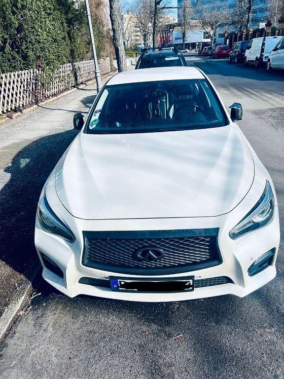 Gebraucht Infiniti Q50 Sport Tech 364 PS (267 kW) 2016 Weiß Limousine