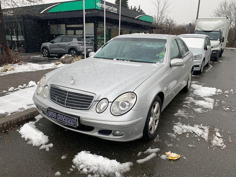 Gebraucht Mercedes E200 122 PS (89 kW) 2005 Silber Limousine