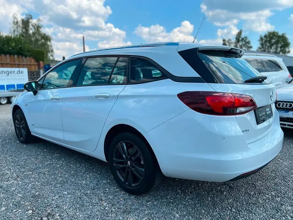 Gebraucht Opel Astra Design & Tech 110 PS (80 kW) 2022 Weiß Kleinwagen