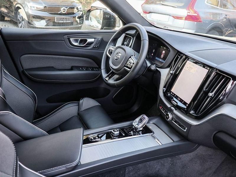 Gebraucht Volvo XC60 Plus 349 PS (256 kW) 2023 Grau SUV