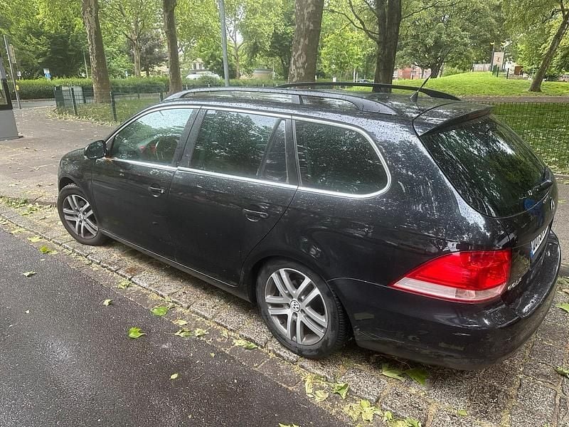 Schwarz Gebraucht 2008 VW Golf VI Kombi | 2.100 € (Etwas zu teuer) - Bild 1/4