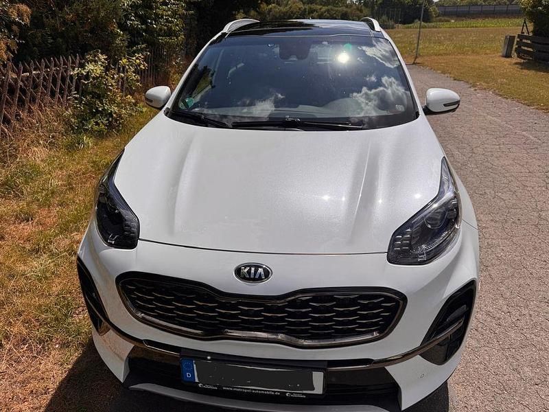 Weiß Gebraucht 2021 Kia Sportage Platinum SUV | 25.400 € (Fairer Preis) - Bild 1/4