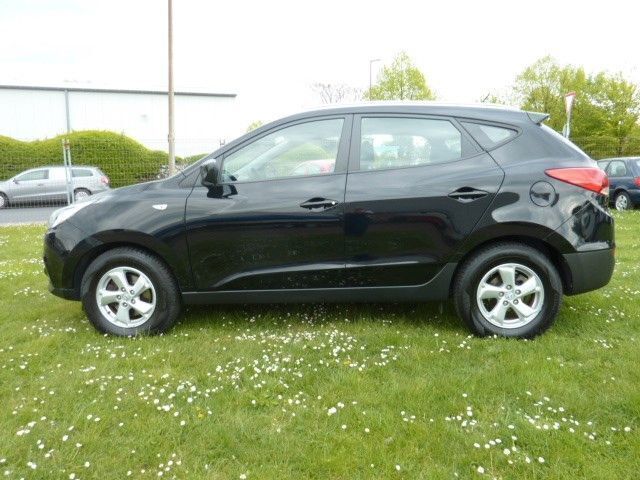 Gebraucht Hyundai ix35 Edition 135 PS (99 kW) 2012 Phantom black SUV