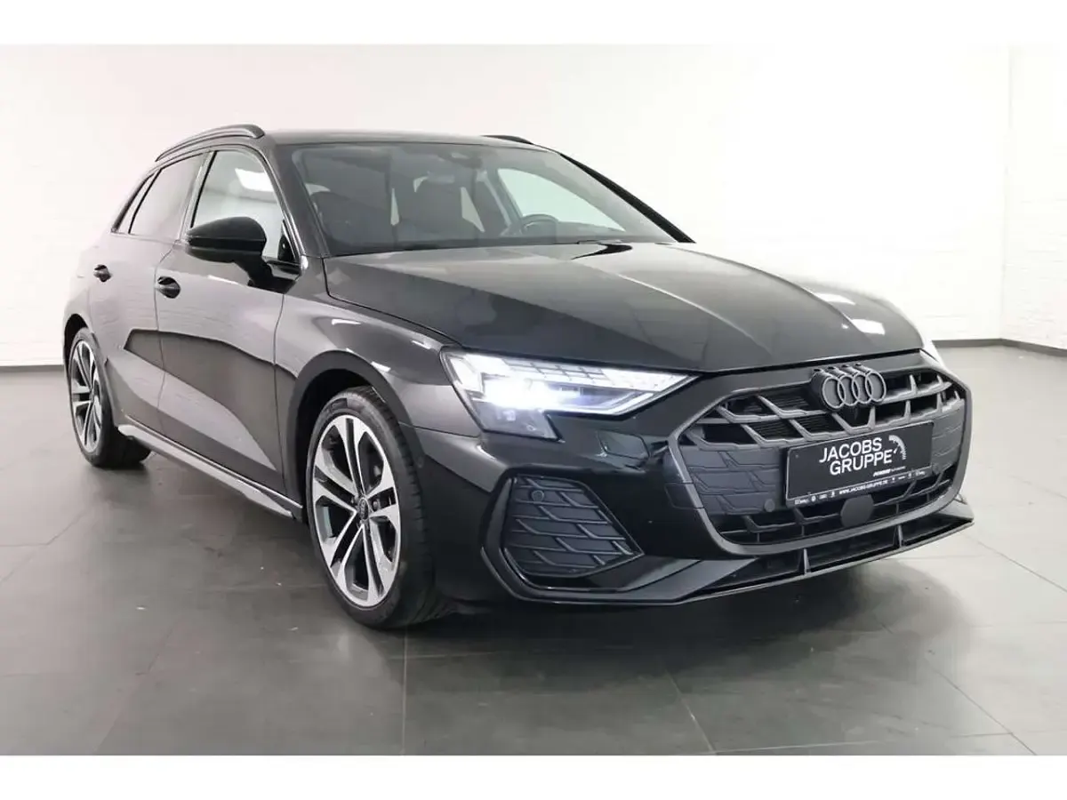 Gebraucht Audi A3 S-Line 150 PS (110 kW) 2024 Schwarz Limousine