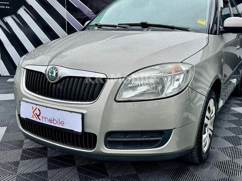 Gebraucht Skoda Roomster Plus Edition 105 PS (77 kW) 2009 Beige Van / Kleinbus
