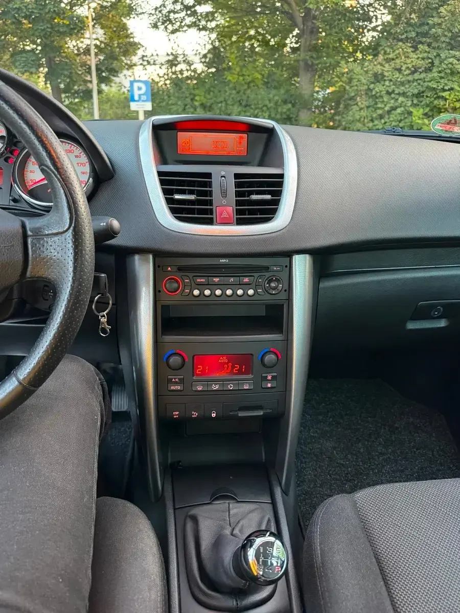 Gebraucht Peugeot 207 120 PS (88 kW) 2007 Blau Limousine