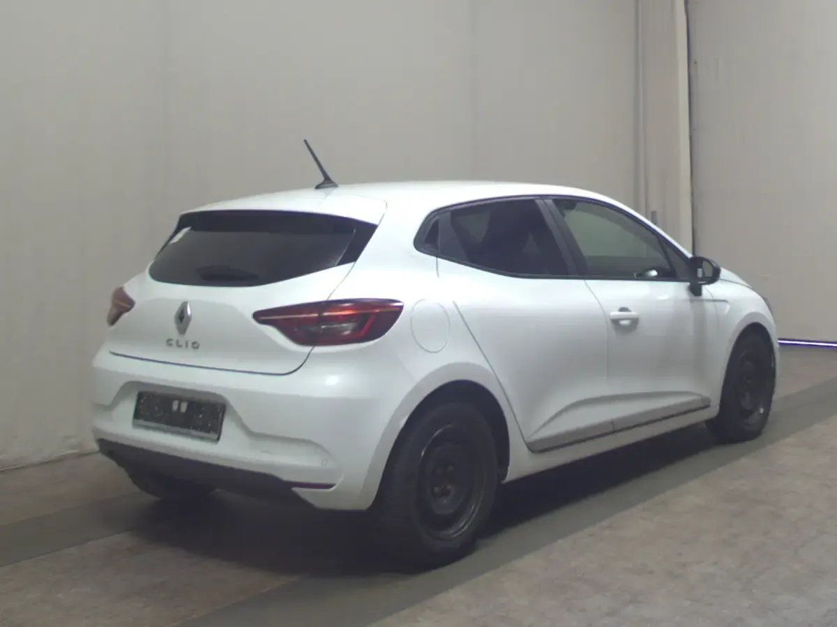 Gebraucht Renault Clio 101 PS (74 kW) 2022 Gletscherweiss Kleinwagen
