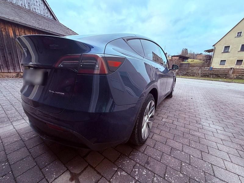 Usado Tesla Model Y 274 kW (373 CV) 2022 Azul SUV