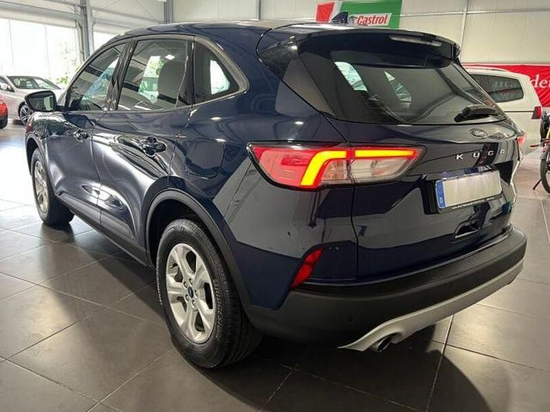 Gebraucht Ford Kuga 224 PS (164 kW) 2022 Blau SUV