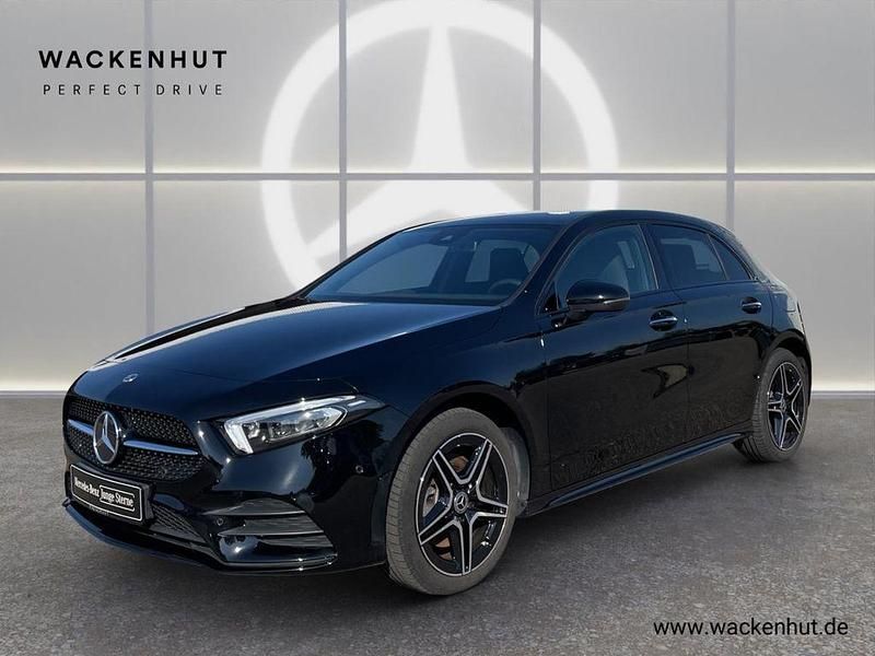 Nachtschwarz Gebraucht 2022 Mercedes A250 Business Kleinwagen | 28.390 € (Fairer Preis) - Bild 1/4