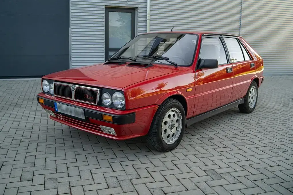 Gebraucht Lancia Delta 165 PS (121 kW) 1988 Rot Kleinwagen