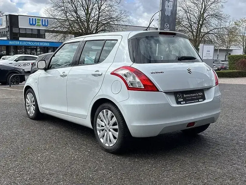 Gebraucht Suzuki Swift Comfort 94 PS (69 kW) 2011 Weiß Kleinwagen