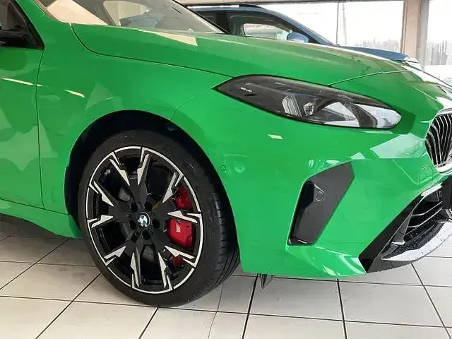 Gebraucht BMW 120 M Sport 170 PS (125 kW) 2025 Grün Kleinwagen