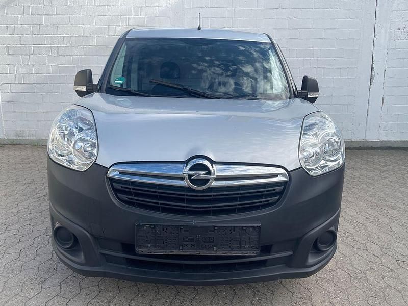 Silber Gebraucht 2019 Opel Combo Van / Kleinbus | 6.900 € - Bild 1/4