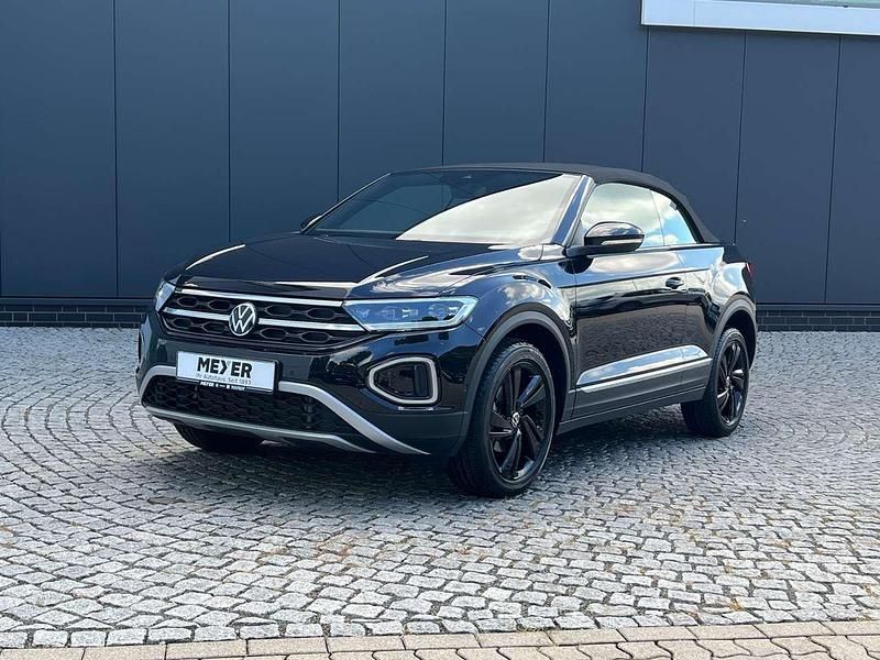 Gebraucht VW T-Roc Cabriolet Style 150 PS (110 kW) 2024 Deep black perleffekt Cabrio