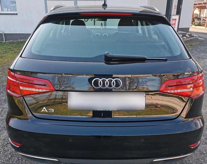 Gebraucht Audi A3 e-tron 150 PS (110 kW) 2020 Kleinwagen