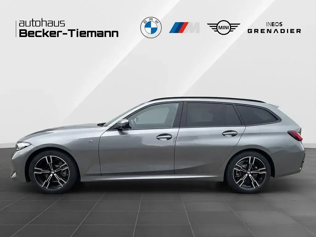 Neu BMW 320 Exclusive 190 PS (139 kW) 2026 Grau Kombi