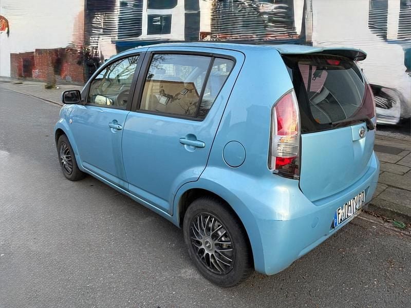 Gebraucht Daihatsu Sirion 70 PS (51 kW) 2007 Blau Kleinwagen