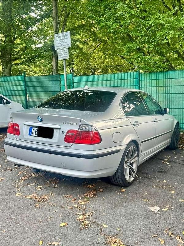 Silber Gebraucht 2003 BMW 330 M Sport Limousine | 6.000 € (Fairer Preis) - Bild 1/4