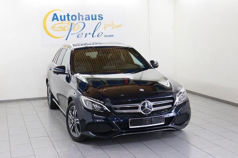 Blau Gebraucht 2017 Mercedes C400 Limousine | 24.990 € (Superpreis) - Bild 1/4