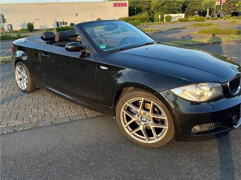 Schwarz Gebraucht 2008 BMW 120 Cabriolet Cabrio | 7.999 € (Fairer Preis) - Bild 1/4