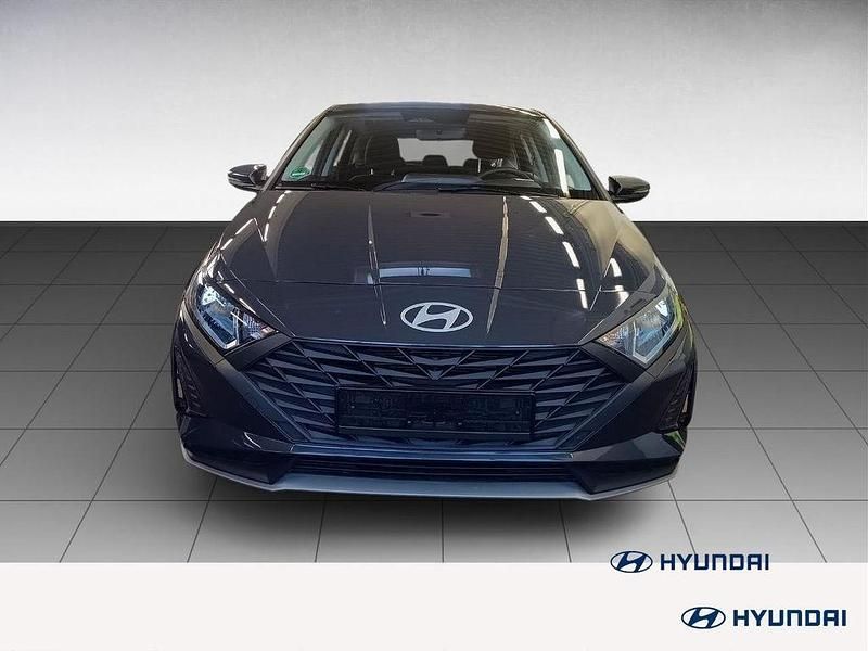 Gebraucht Hyundai i20 Select 79 PS (58 kW) 2025 Grau Kleinwagen