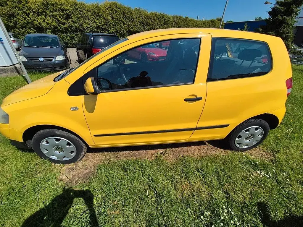 Gebraucht VW Fox 54 PS (39 kW) 2005 Gelb Kleinwagen