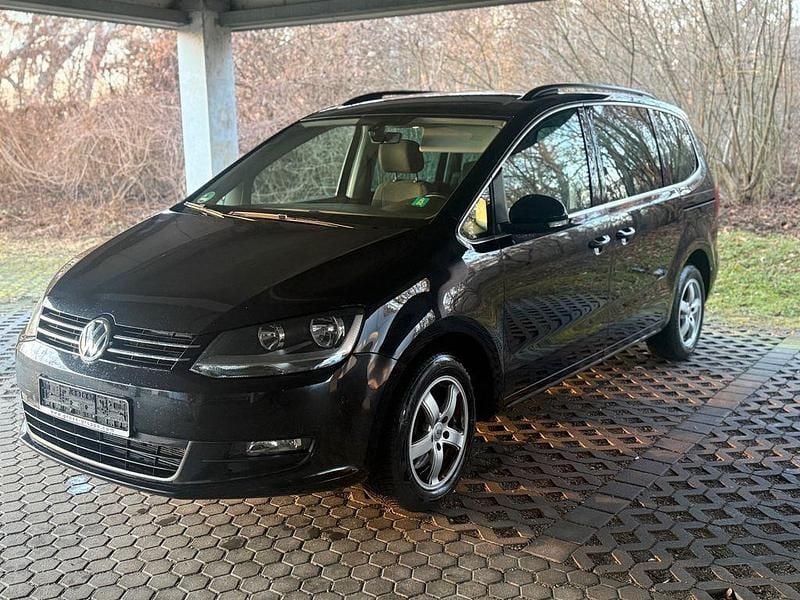 Gebraucht VW Sharan Comfortline 150 PS (110 kW) 2015 Schwarz Van / Kleinbus