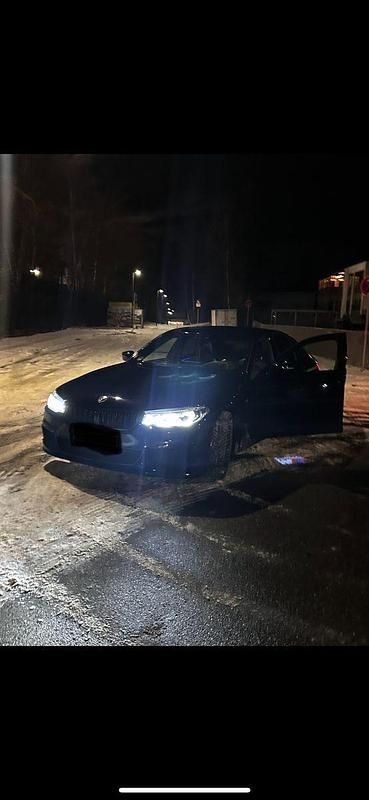 Używany BMW M550 Performance 400 KM (294 kW) 2020 Niebieski Sedan/Limuzyna