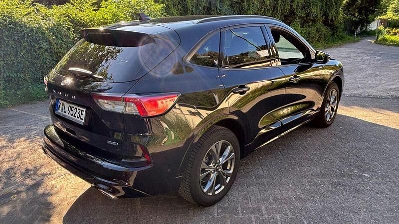 Gebraucht Ford Kuga ST-Line 224 PS (164 kW) 2022 Schwarz SUV