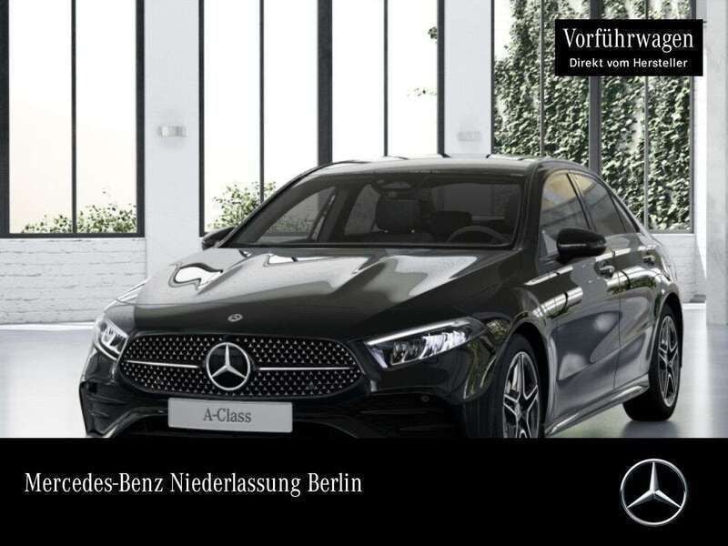 Nachtschwarz Gebraucht 2024 Mercedes A180 AMG Limousine | 34.400 € (Fairer Preis) - Bild 1/4