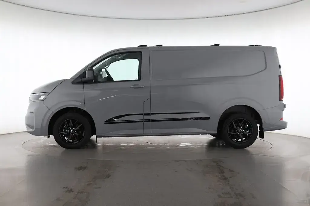 Neu VW T7 Edition 150 PS (110 kW) 2026 Stone grey Van