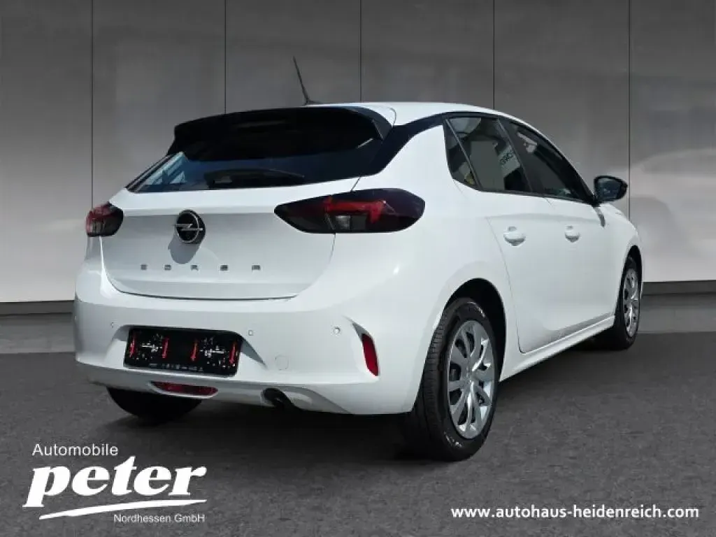 Gebraucht Opel Corsa 75 PS (55 kW) 2024 Lack weiss banquise/typ aussenverkleidun Kleinwagen