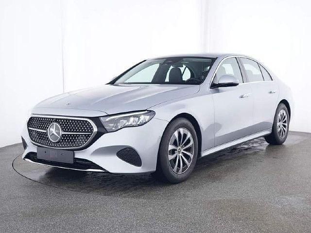 Gebraucht 2023 Mercedes E220 Avantgarde | 48.940 € (Guter Preis) - Bild 1/4