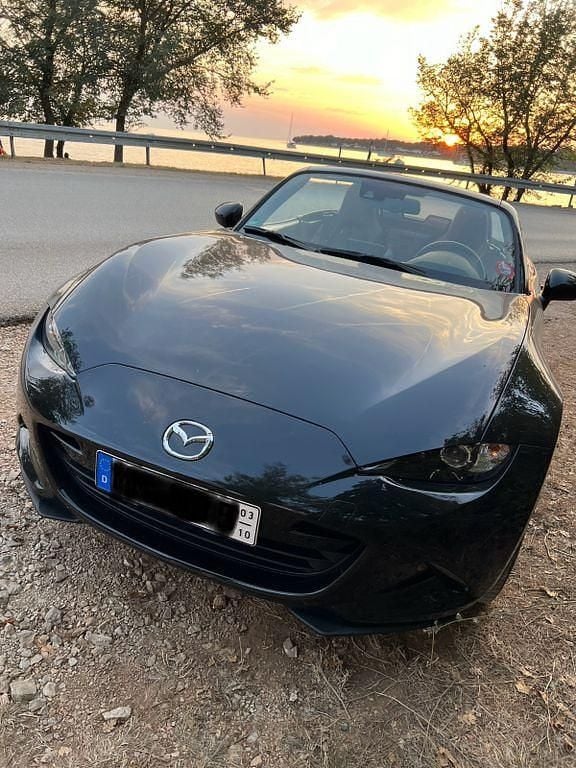 Schwarz Gebraucht 2017 Mazda MX5 Sports-Line Cabrio | 20.500 € (Fairer Preis) - Bild 1/4