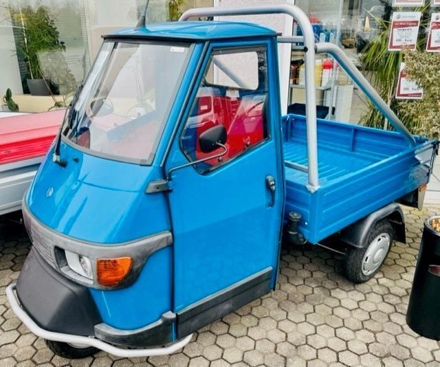 Schwarz Gebraucht 2022 Piaggio APE Kleinwagen | 7.790 € - Bild 1/4