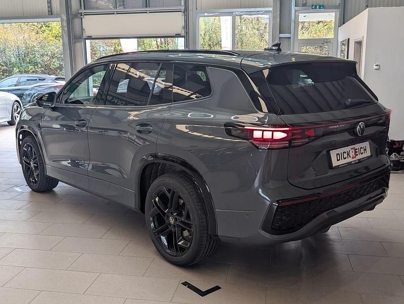 Gebraucht VW Tayron R-line 193 PS (141 kW) 2025 Grau SUV