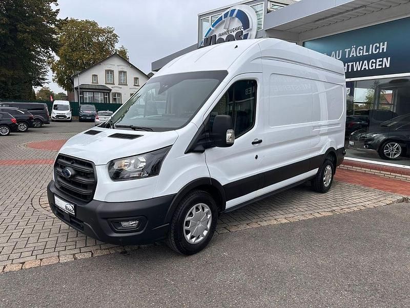 Gebraucht Ford Transit 131 PS (96 kW) 2024 Weiß Van / Kleinbus