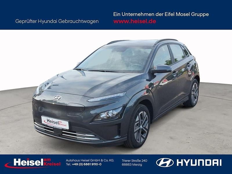 Grau Gebraucht 2022 Hyundai Kona Select SUV | 18.860 € (Fairer Preis) - Bild 1/4