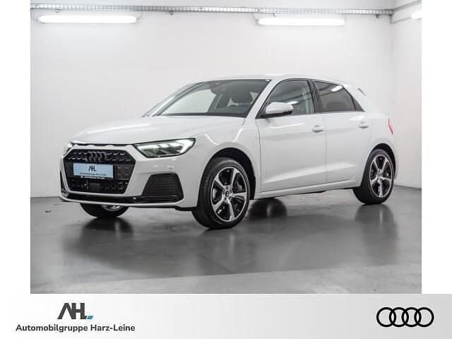 Weiß Gebraucht 2025 Audi A1 Sportback Advanced Plus Kleinwagen | 29.974 € (Etwas zu teuer) - Bild 1/4