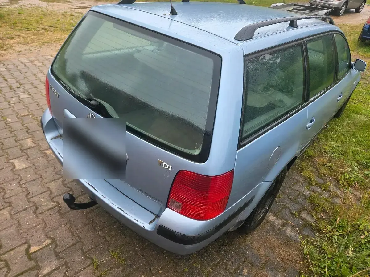 Gebraucht VW Passat 115 PS (84 kW) 2000 Silber Kombi