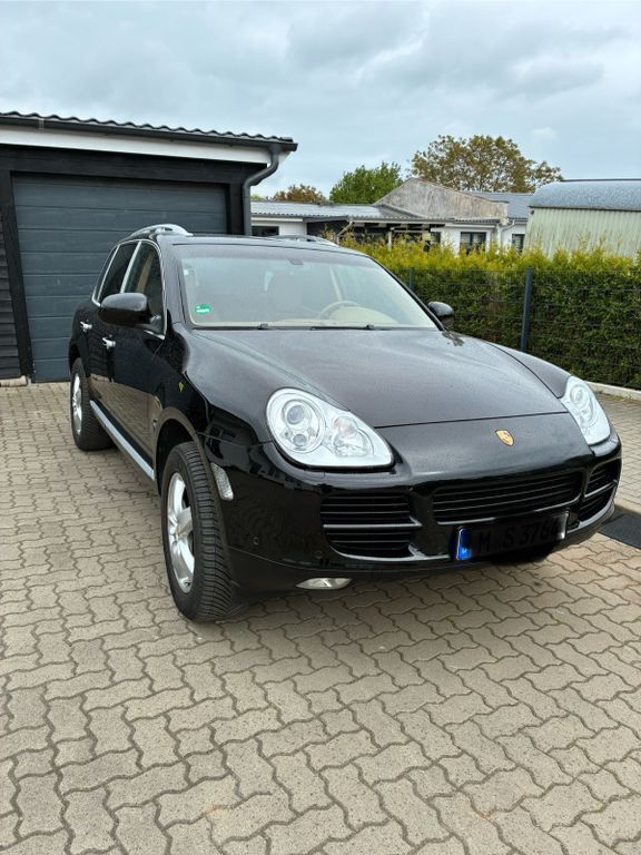 Schwarz Gebraucht 2005 Porsche Cayenne SUV | 8.200 € (Fairer Preis) - Bild 1/4