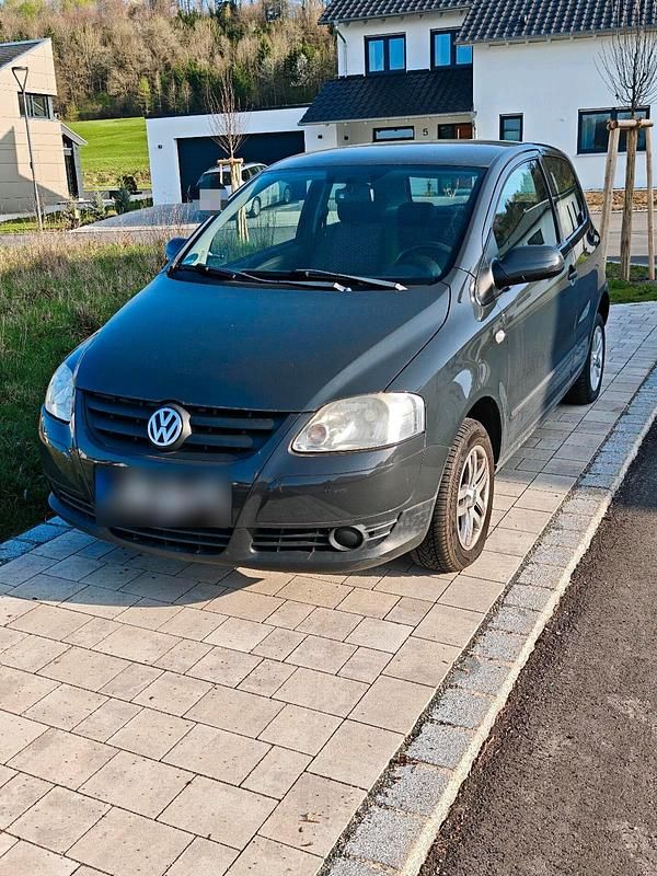 Usata VW Fox 65 CV (47 kW) 2006 Grigio Utilitaria