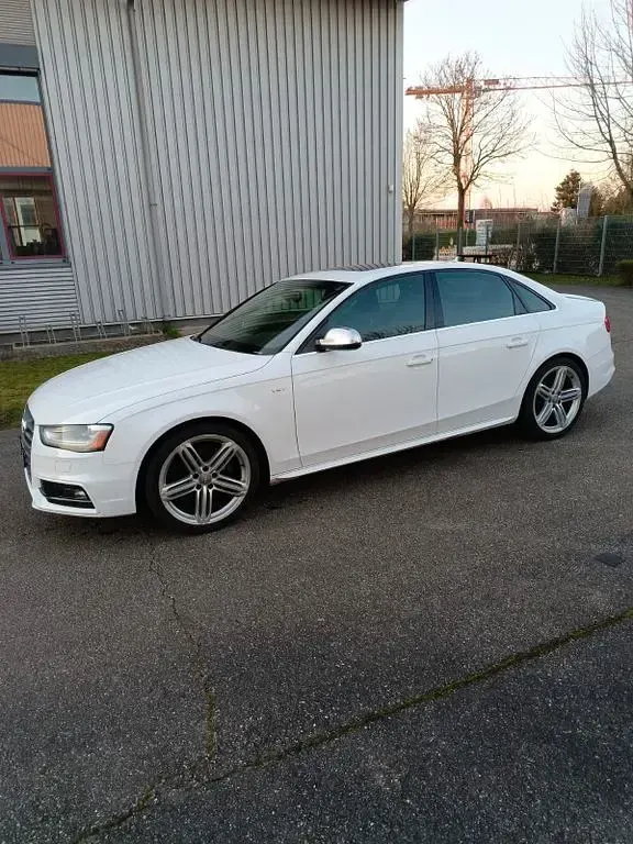 Gebraucht Audi S4 Sport 333 PS (244 kW) 2012 Weiß Limousine
