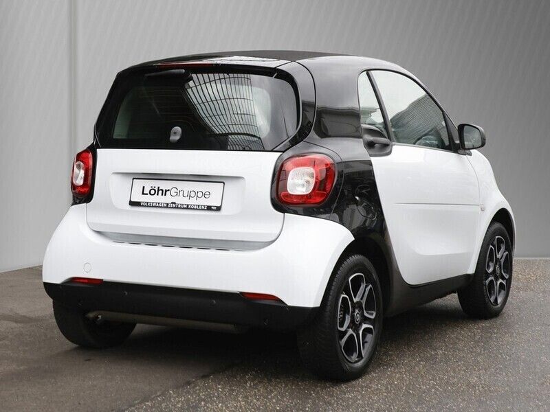 Gebraucht Smart ForTwo Coupé Passion 71 PS (52 kW) 2018 Andere farbe Coupé