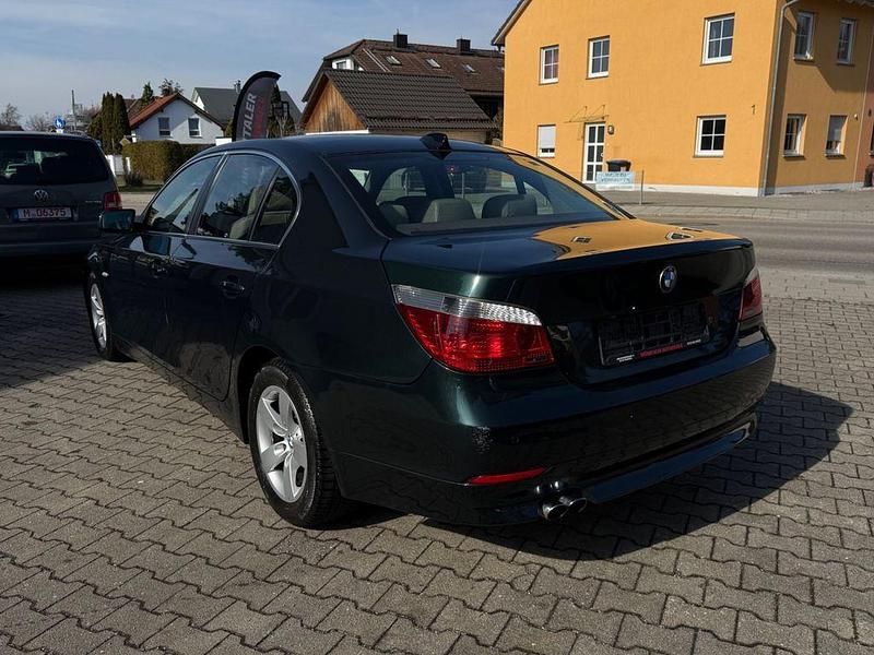 Gebraucht BMW 525 Sport Line 192 PS (141 kW) 2004 Grün Limousine